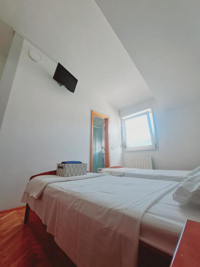 Guesthouse Varnica Kaštel Lukšić Exterior foto